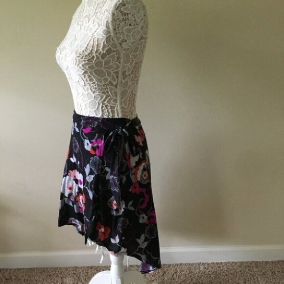 Xhilaration Wrap Floral Black Skirt - Picture 2 of 5